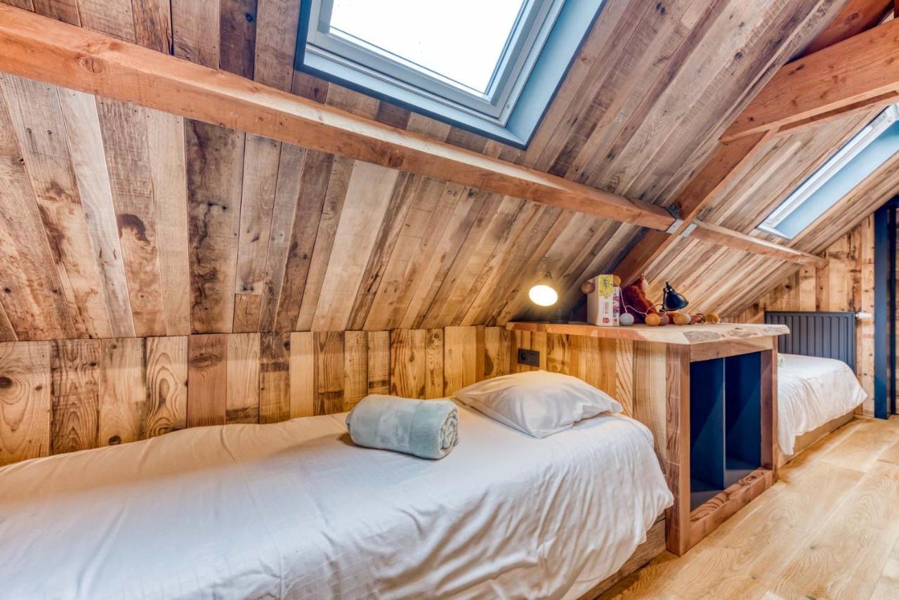 Gite 1 Maison Caerdinael - Gite 14 Personnes Sur Les Hauteurs De デュルビュイ エクステリア 写真